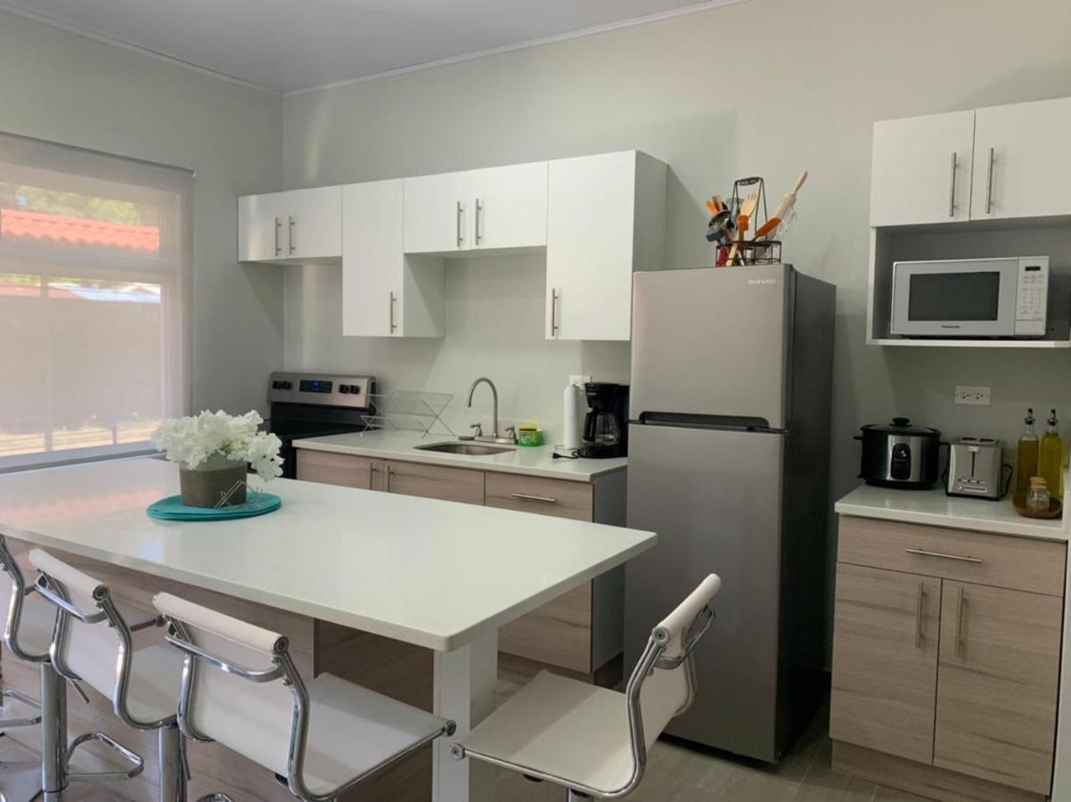 Apartamentos Ganesha Jaco Bagian luar foto