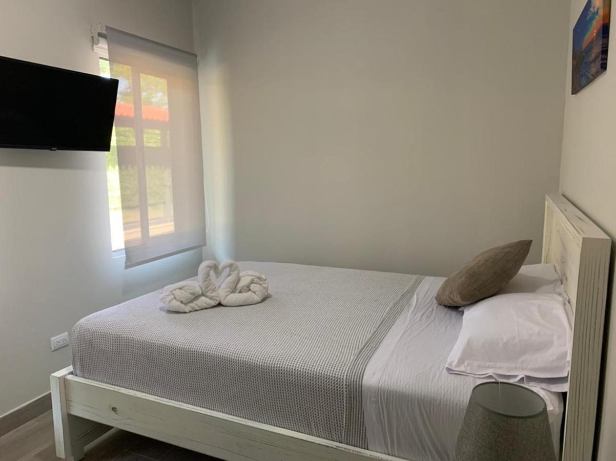 Apartamentos Ganesha Jaco Bagian luar foto