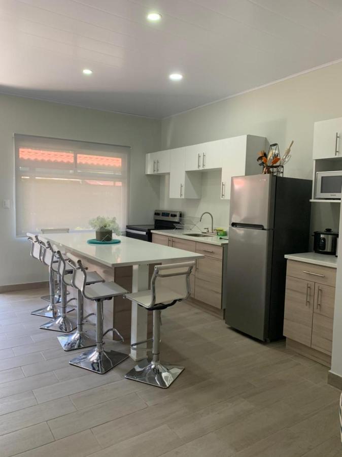 Apartamentos Ganesha Jaco Bagian luar foto